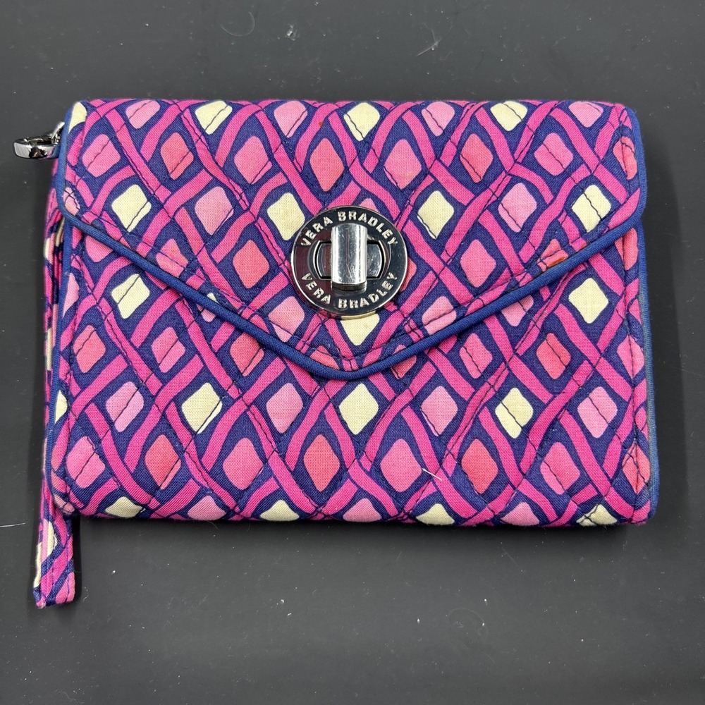 Vera Bradley Your Turn‎ Smartphone Wristlet Katalina Diamonds Wristlet